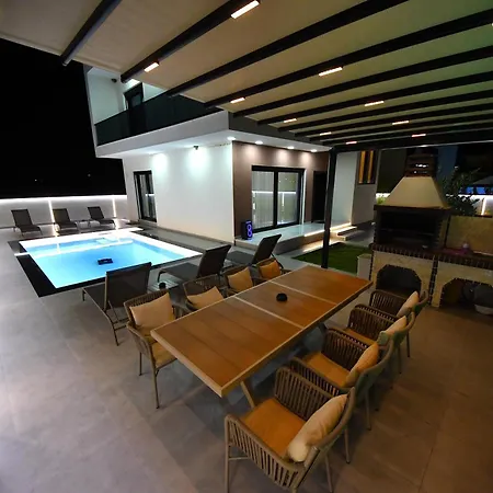 Lavea Villa